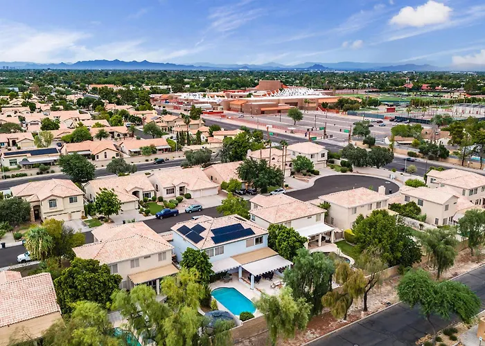 Relaxing 5br Family Pool Moder Ferienhaus