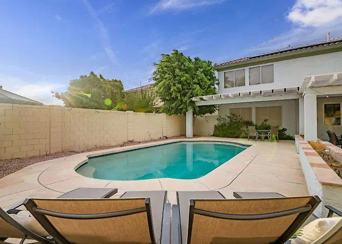 Relaxing 5br Family Pool Moder