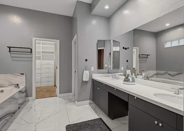 Relaxing 5br Family Pool Moder * Tempe